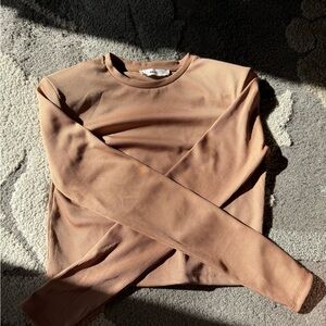 Neutral cropped long sleeve shirt